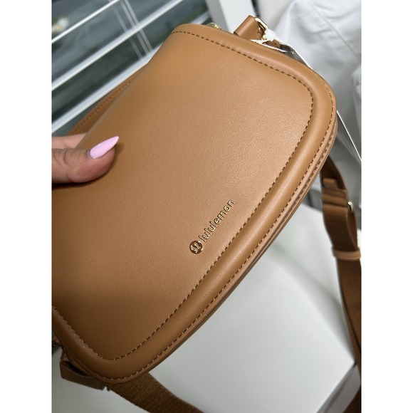 Lululemon Cactus Leather Mini Shoulder Crossbody Bag Chestnut Brown Purse Pocket - Picture 3 of 15